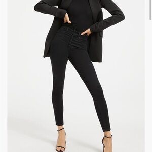 Good American Good Waist Ankle Skinny Jean, size 10/30